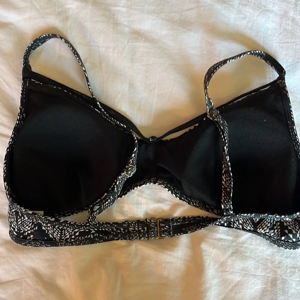 XHILARATION bikini top - Picture 2 of 2
